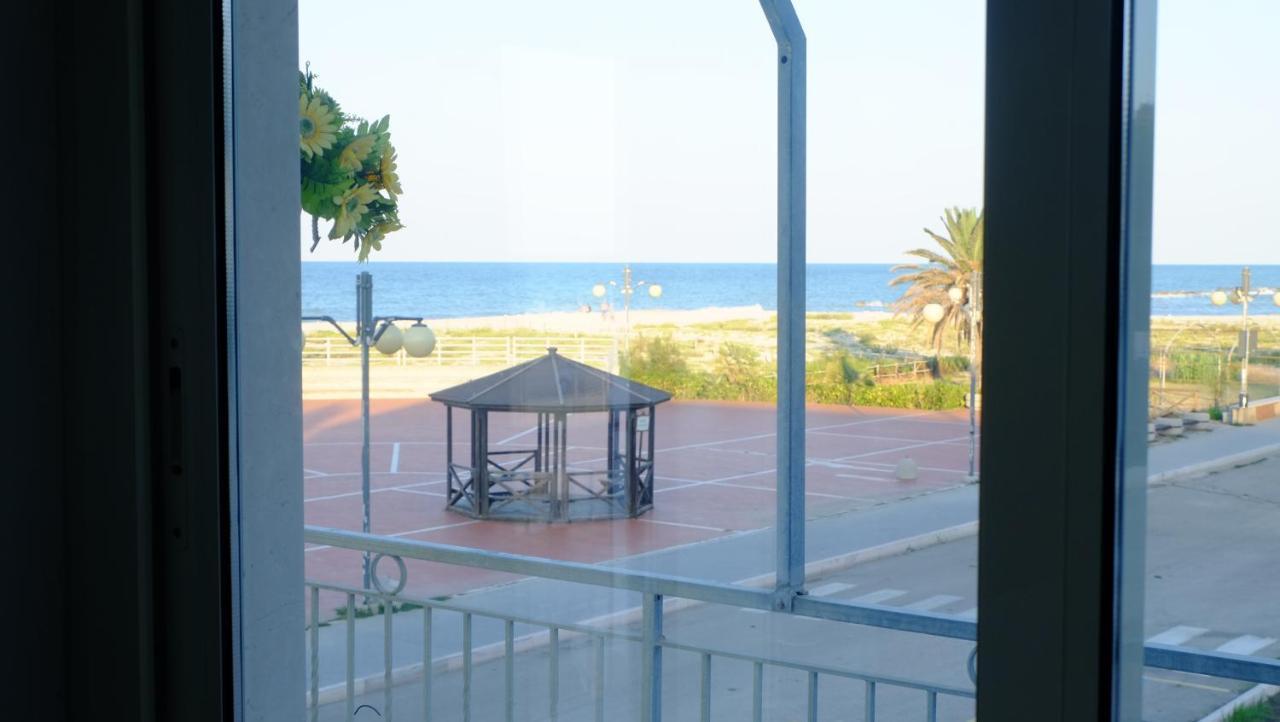 Il Balcone sul Mare 3 Appartamento Torino di Sangro Esterno foto